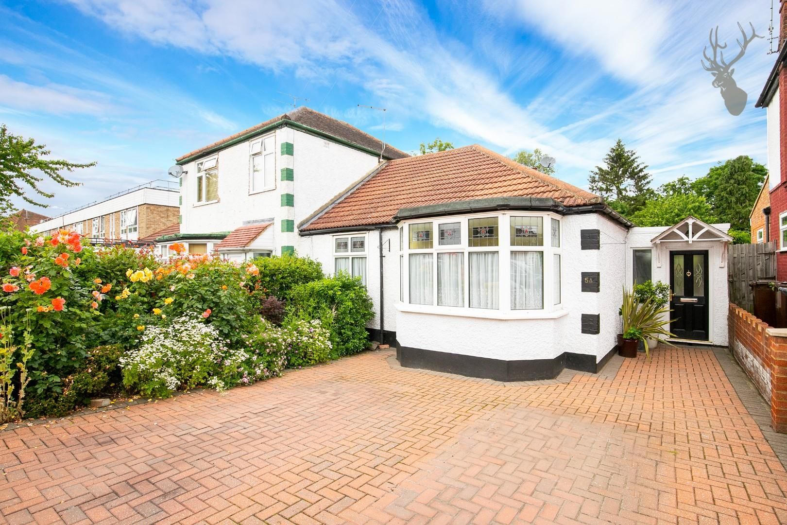 4 bed semidetached bungalow for sale in Chingford Avenue, London E4