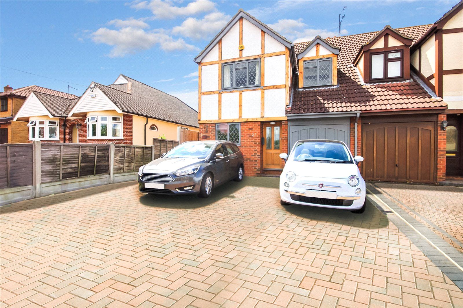 4 bed semidetached house for sale in Castledon Road, Wickford SS12