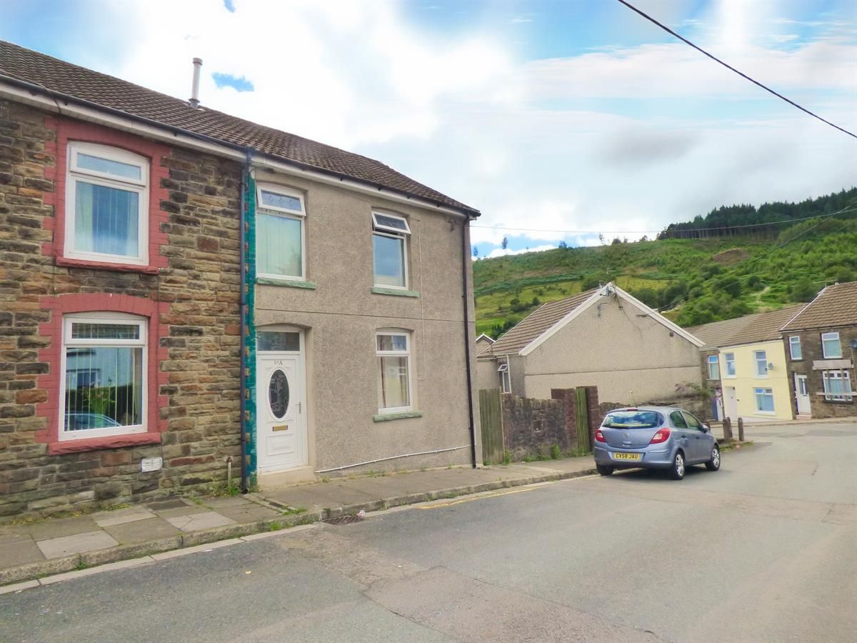 2 bed end terrace house for sale in GwaunBant, Pontycymer, Bridgend
