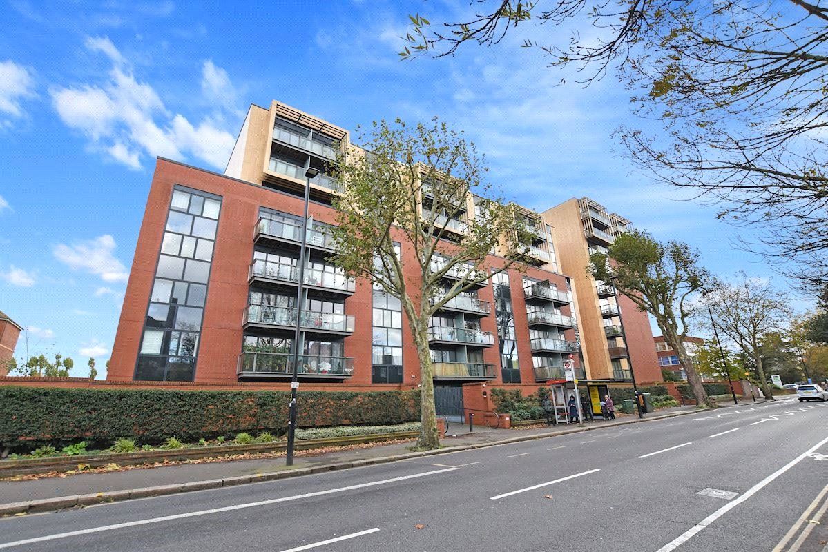 Westgate, London Road, Isleworth TW7  