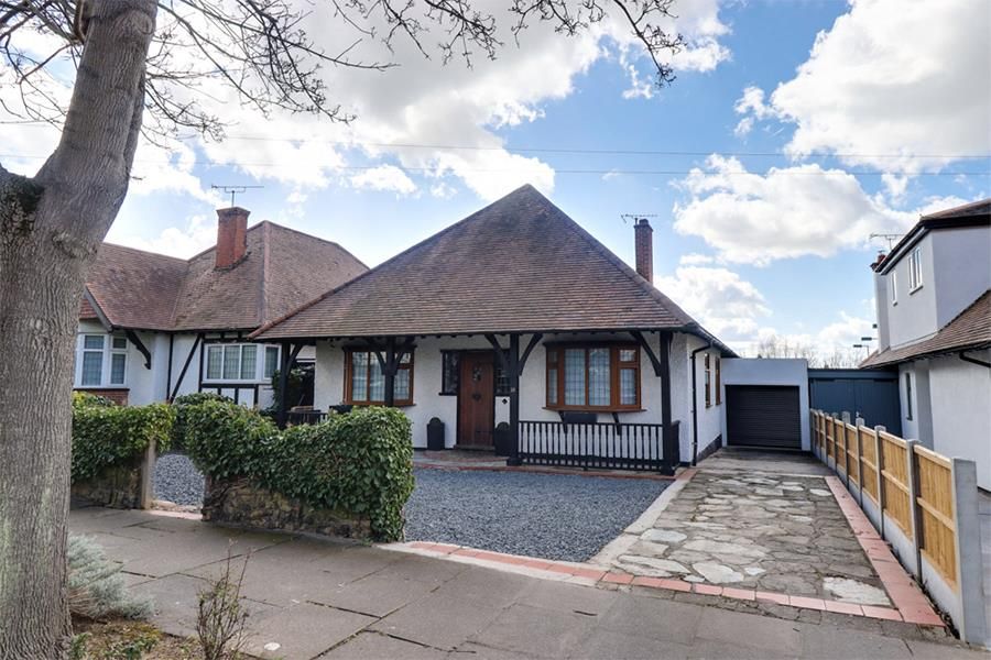 4 bed detached bungalow for sale in Crosby Road, WestcliffOnSea SS0