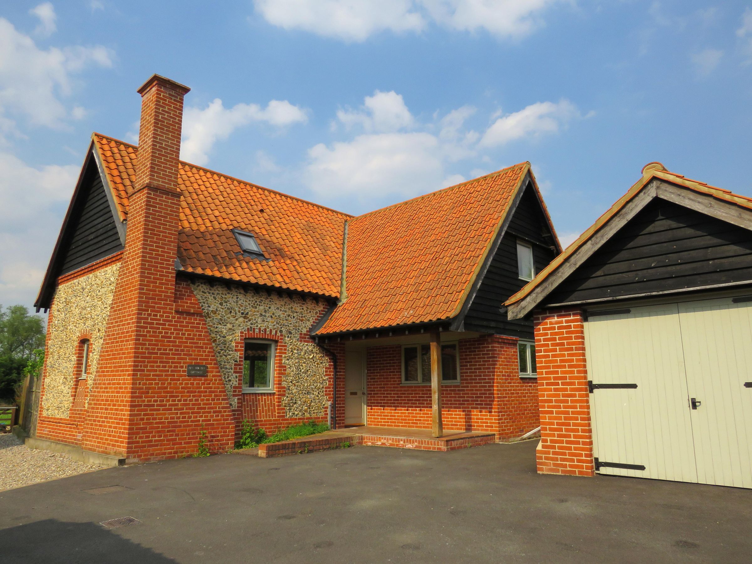 3 bed cottage to rent in Fen Willow Mews, East Harling, Norwich NR16