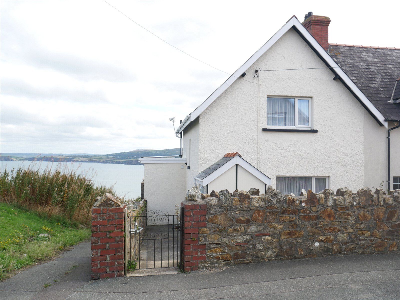 3 bed end terrace house for sale in Harbour Village, Goodwick SA64 Zoopla