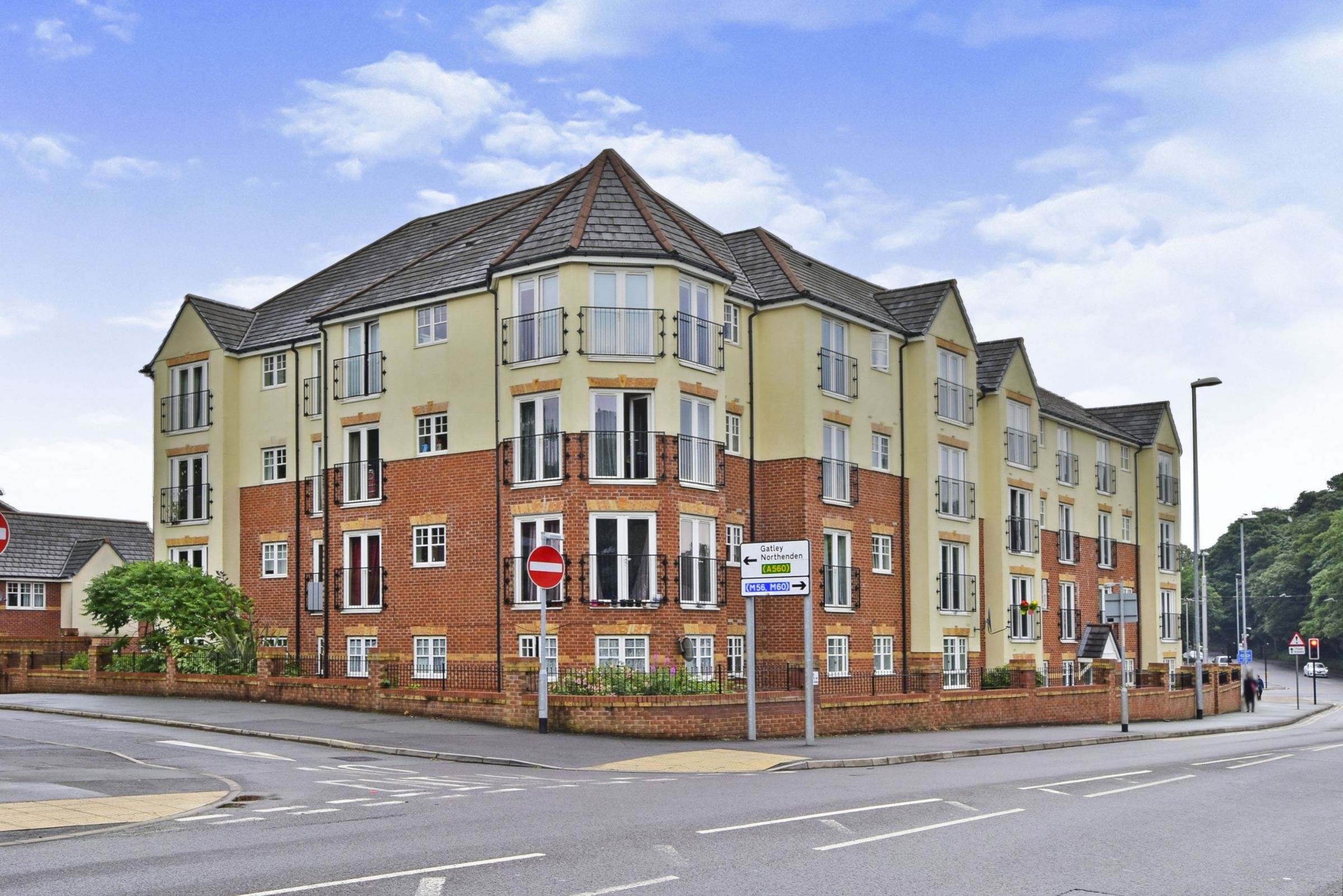 2 bed flat to rent in Actonville Avenue, Wythenshawe, Manchester, Greater Manchester M22 Zoopla