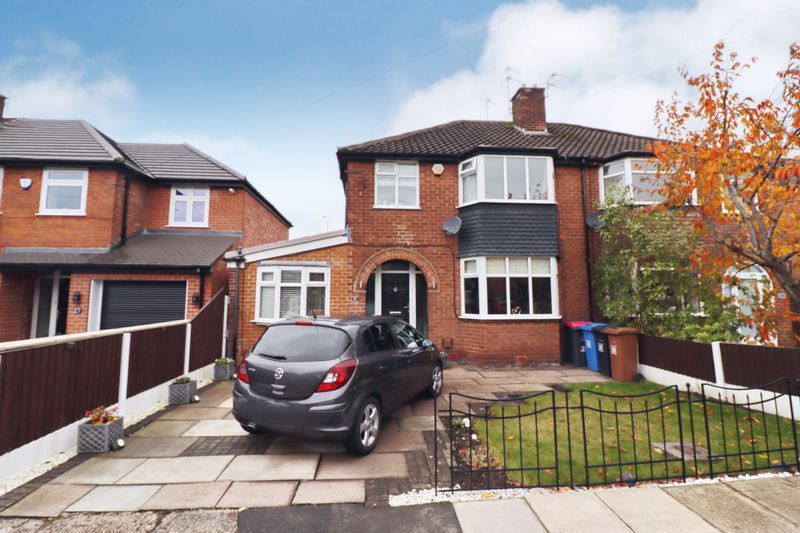 3 bed semidetached house for sale in Greenacre Lane, Worsley