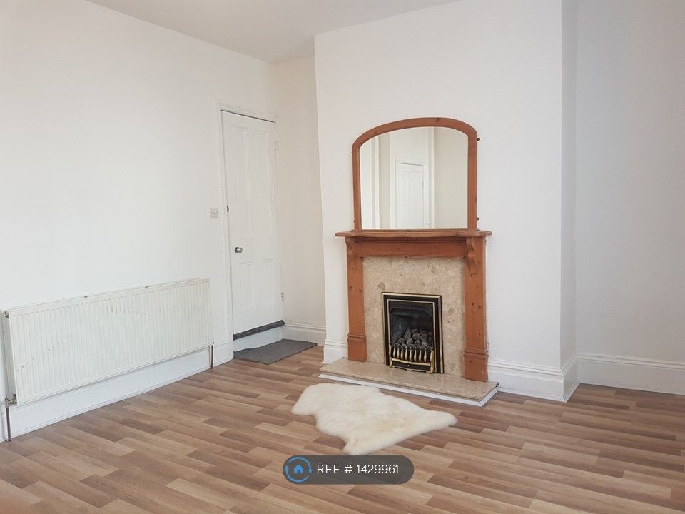 3 bed terraced house to rent in Devonshire Street, Keighley BD21 Zoopla