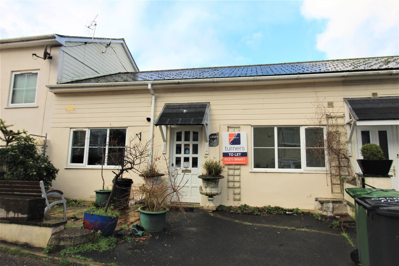 2 bed detached house to rent in Larkstone Crescent, EX34