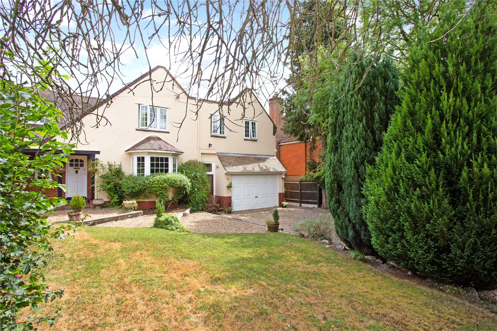 4 bed semidetached house for sale in Childsbridge Lane, Kemsing