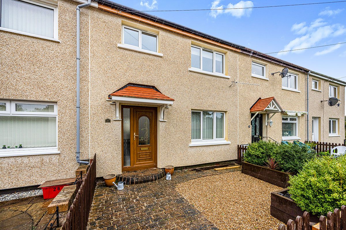 3 bed terraced house to rent in Armine Place, Penicuik, Midlothian EH26