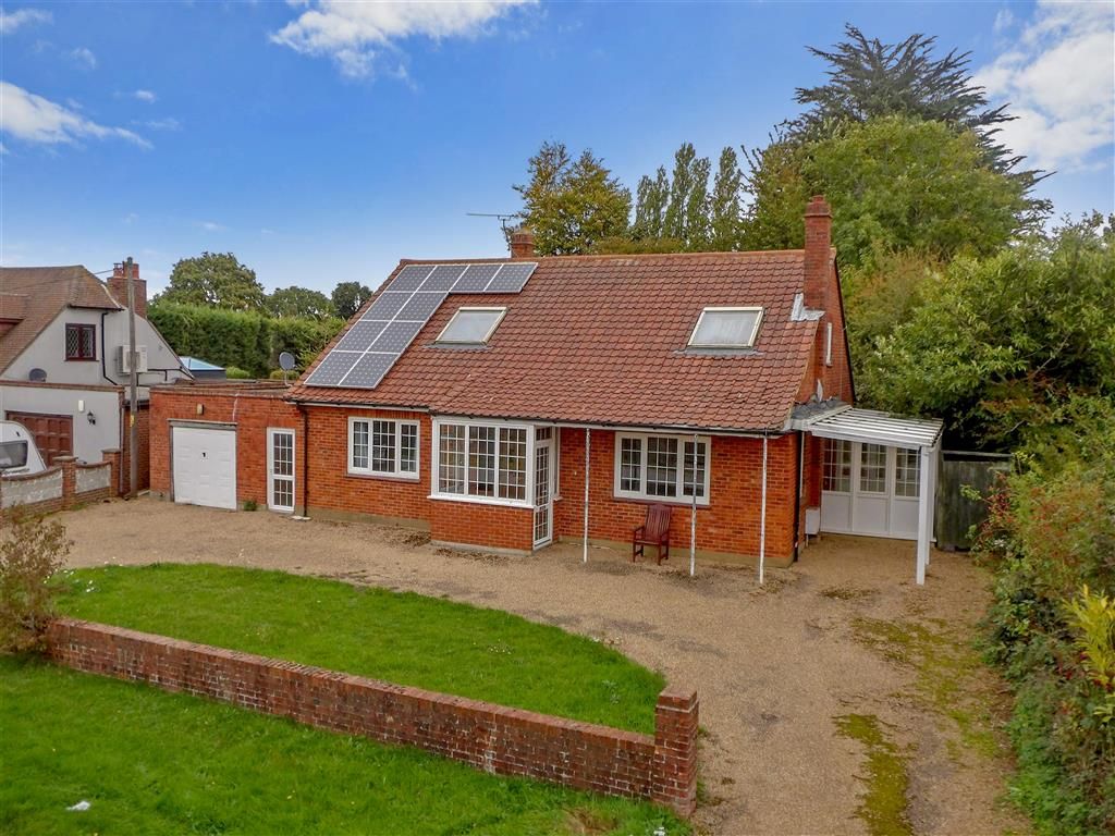 3 bed detached bungalow for sale in Kingsingfield Road, West Kingsdown