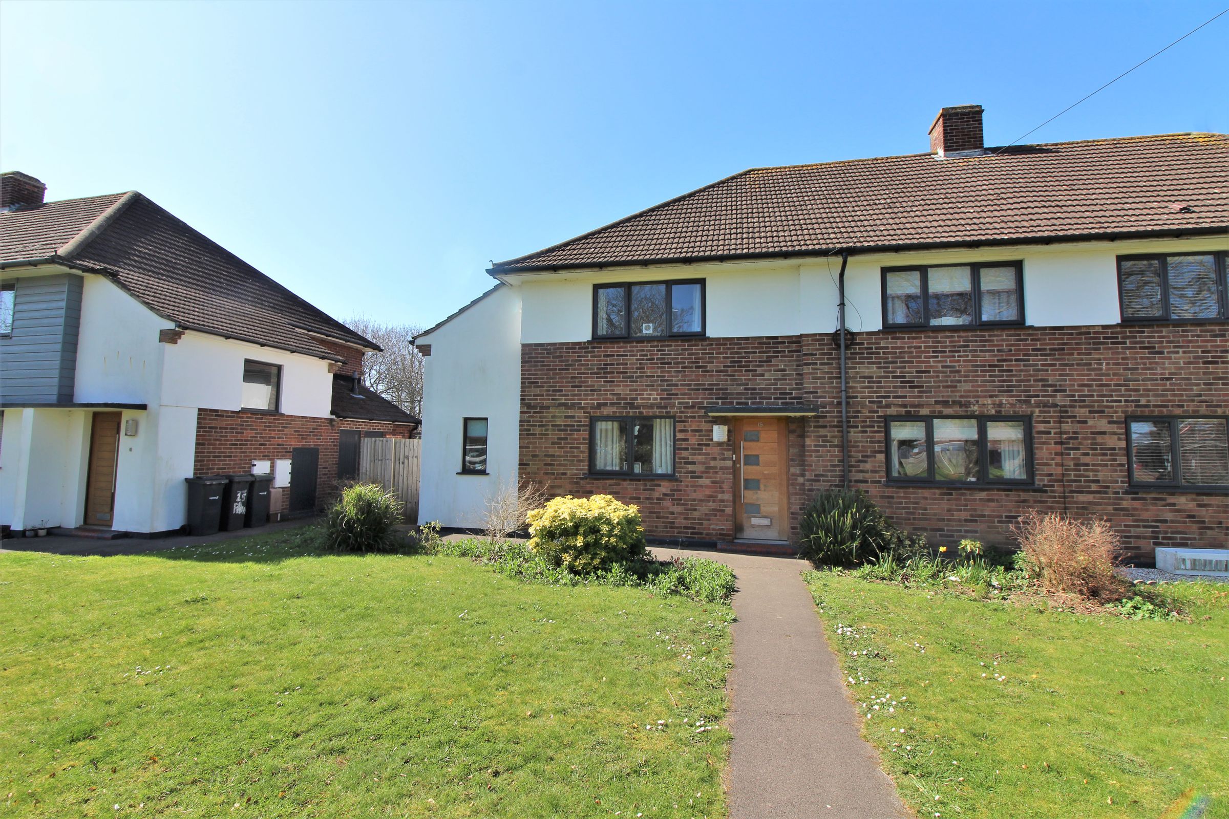 4 bed semidetached house for sale in Filmer Close, Rowner, Gosport