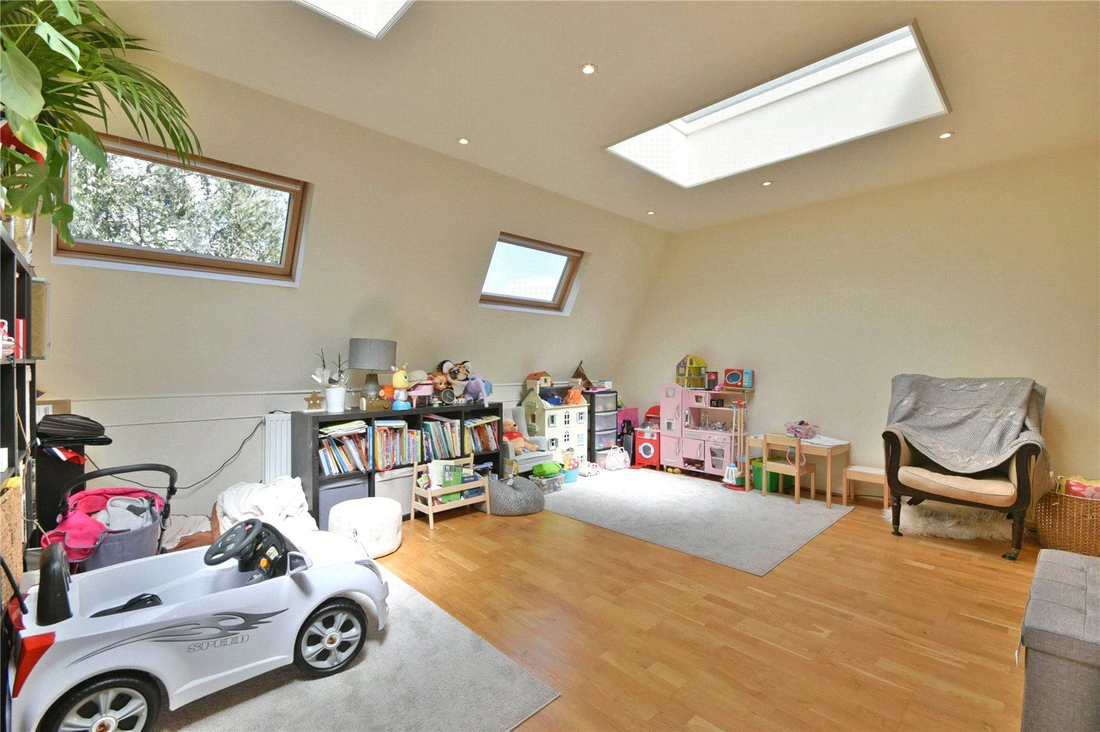 Kilburn Place, Kilburn NW6  