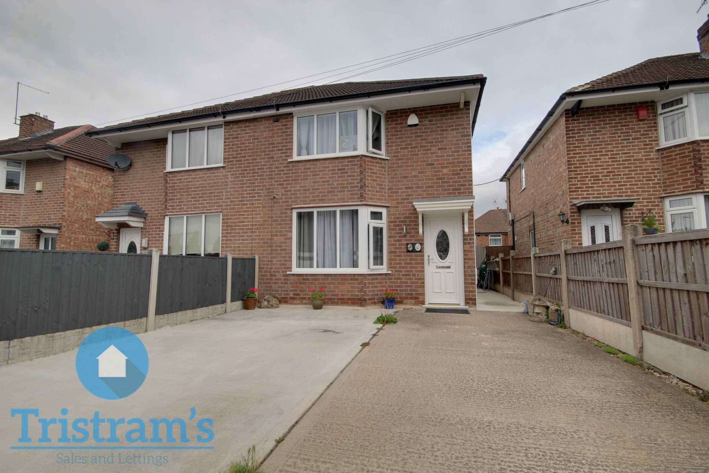 3 bed semidetached house for sale in Pinfold Lane, Stapleford