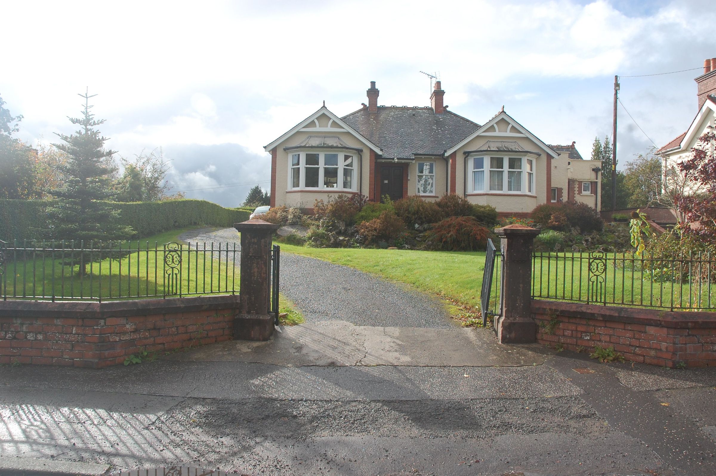 3 bed detached bungalow for sale in Kilness, 32 Abercromby Road, Castle