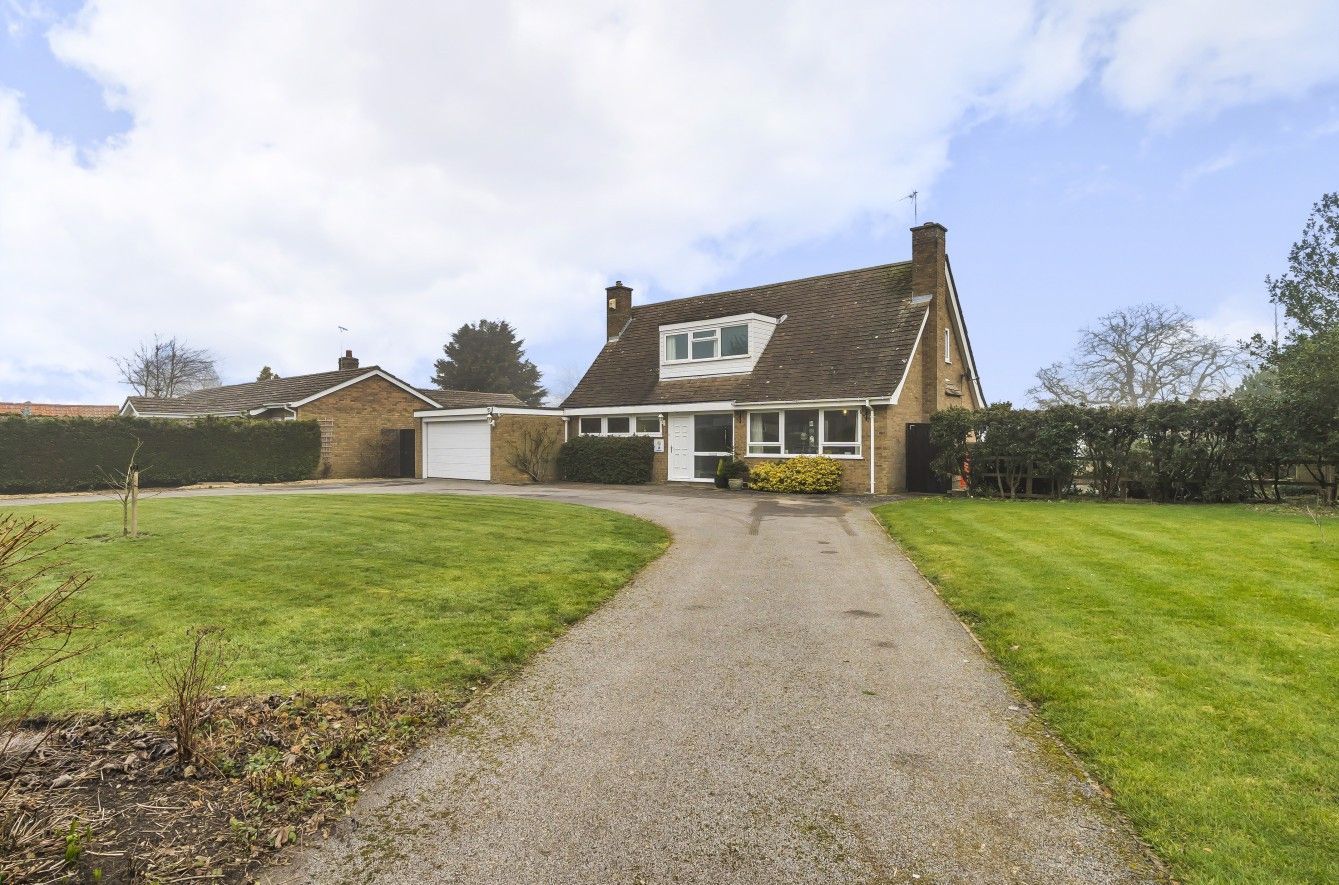 4 bed detached bungalow for sale in Main Street, North Rauceby