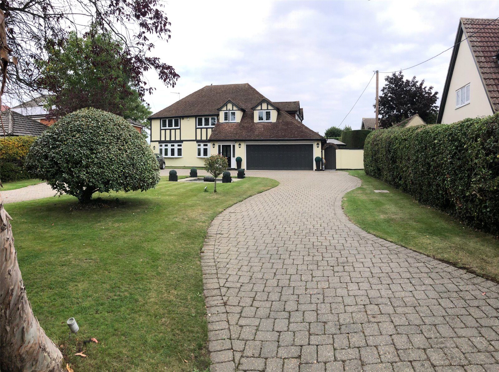 5 bed detached house for sale in Hillhouse Drive, Billericay CM12 Zoopla