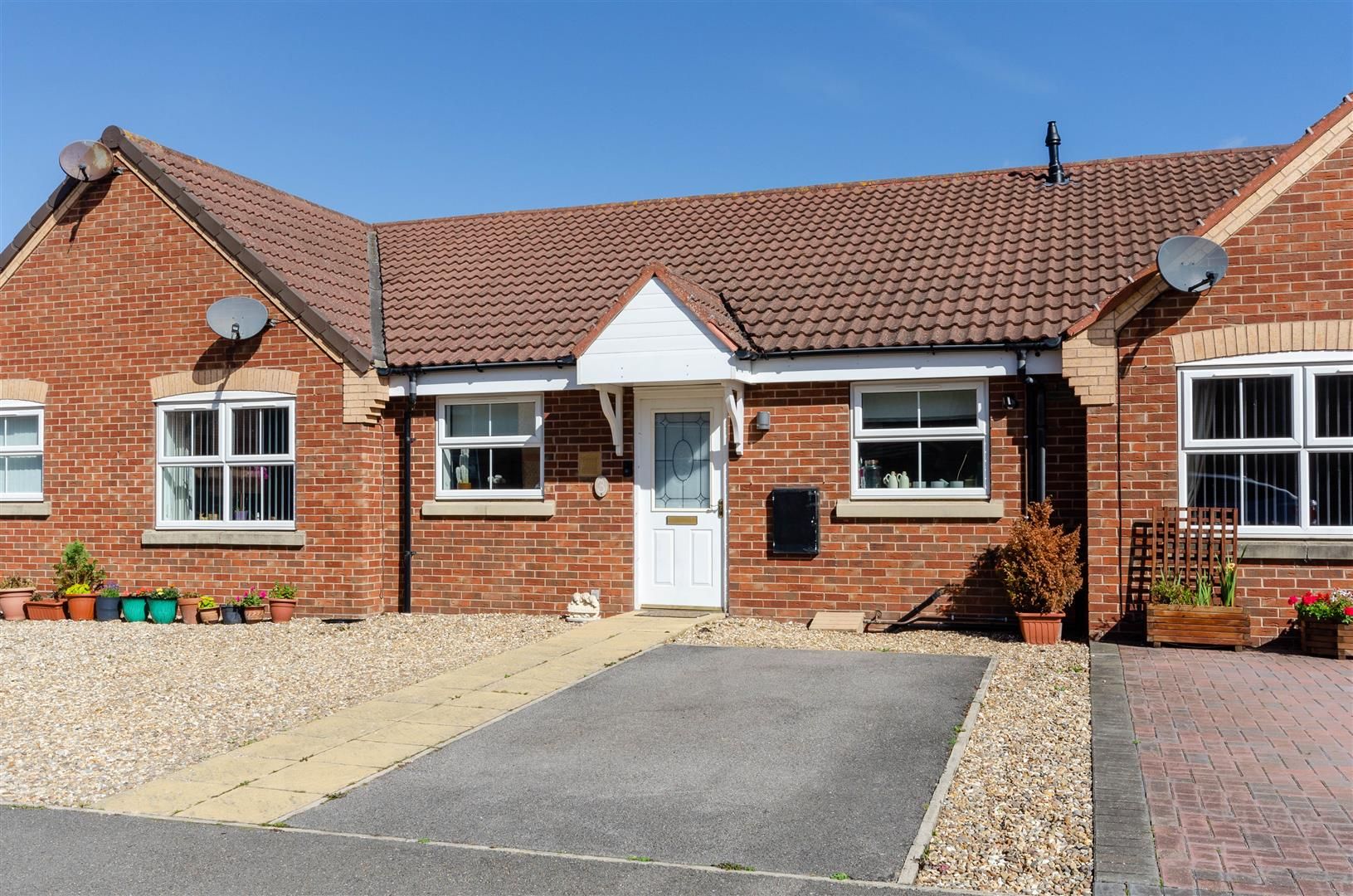 2 bed terraced bungalow for sale in The Glade, Withernsea HU19 Zoopla