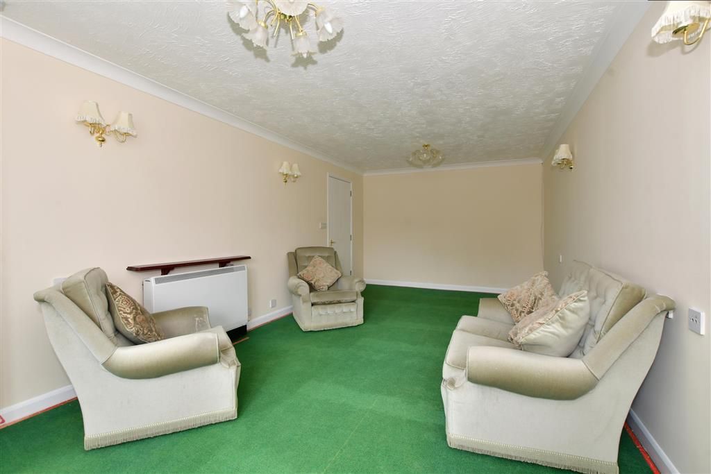 2 bed flat for sale in Cranley Gardens, Wallington, Surrey SM6 Zoopla