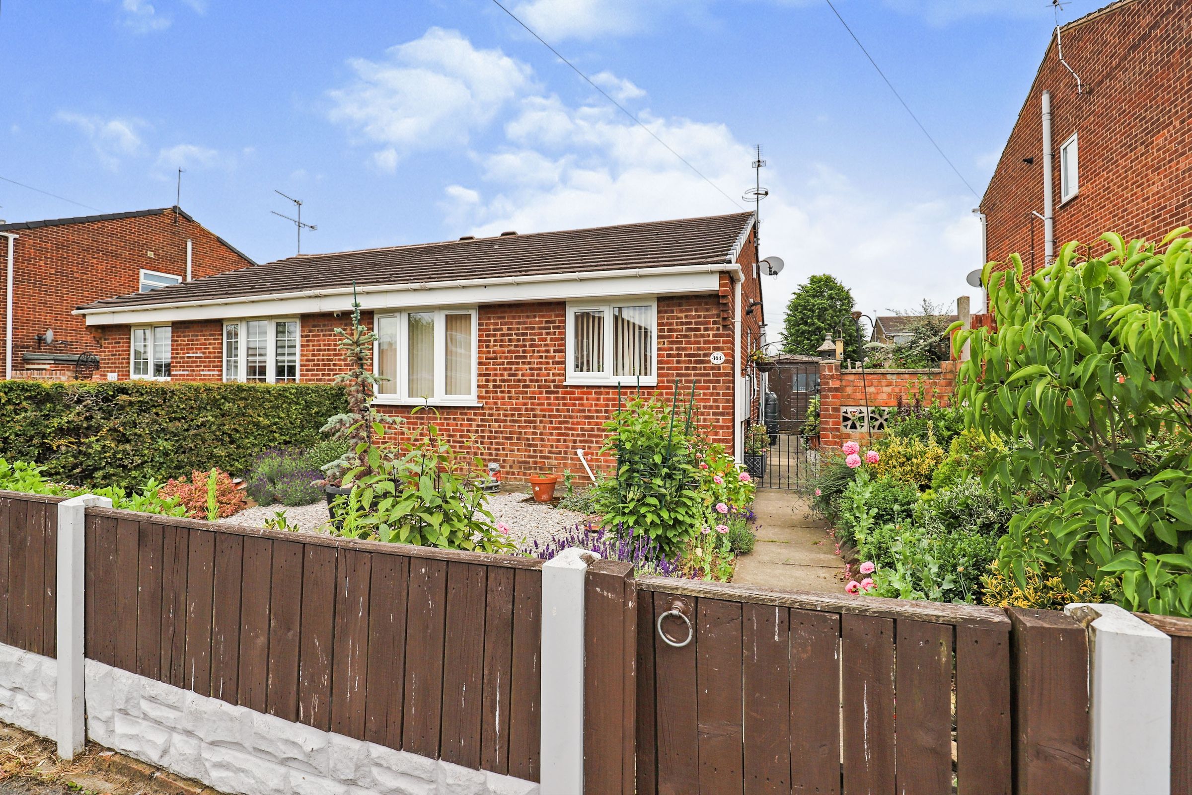 2 bed bungalow for sale in Fleming Way, Flanderwell, Rotherham S66 Zoopla