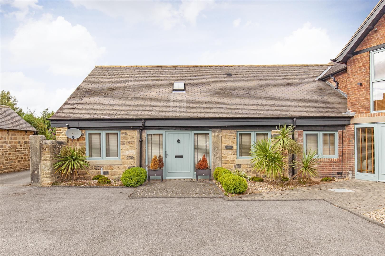 4 bed semidetached house to rent in Field Barn, Birdholme Farm, Derby