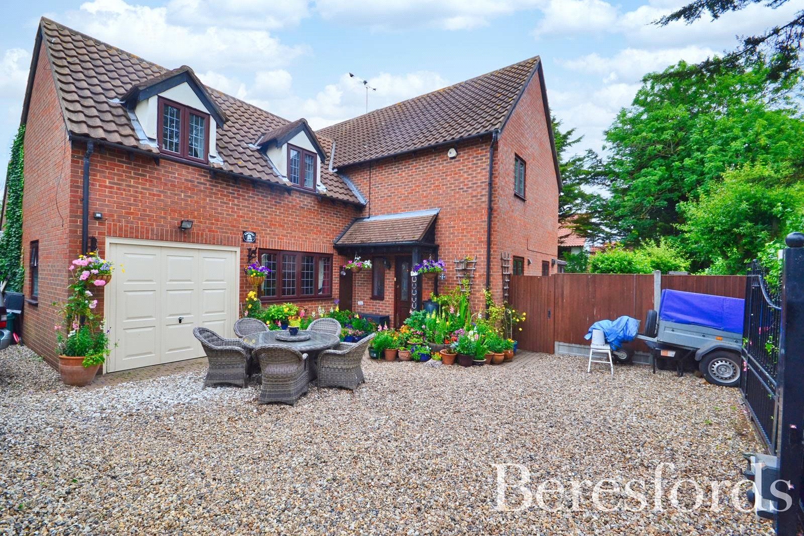 Tudor Court, Basildon SS15  
