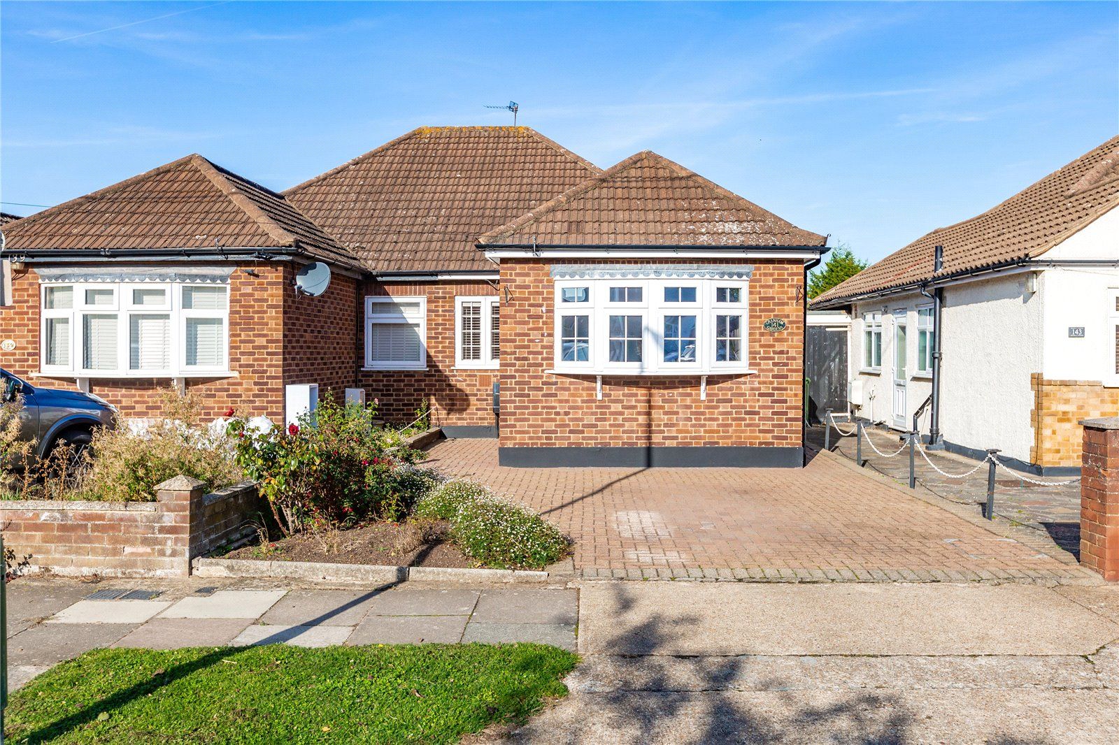 2 bed bungalow for sale in Cranham Gardens, Upminster RM14 Zoopla