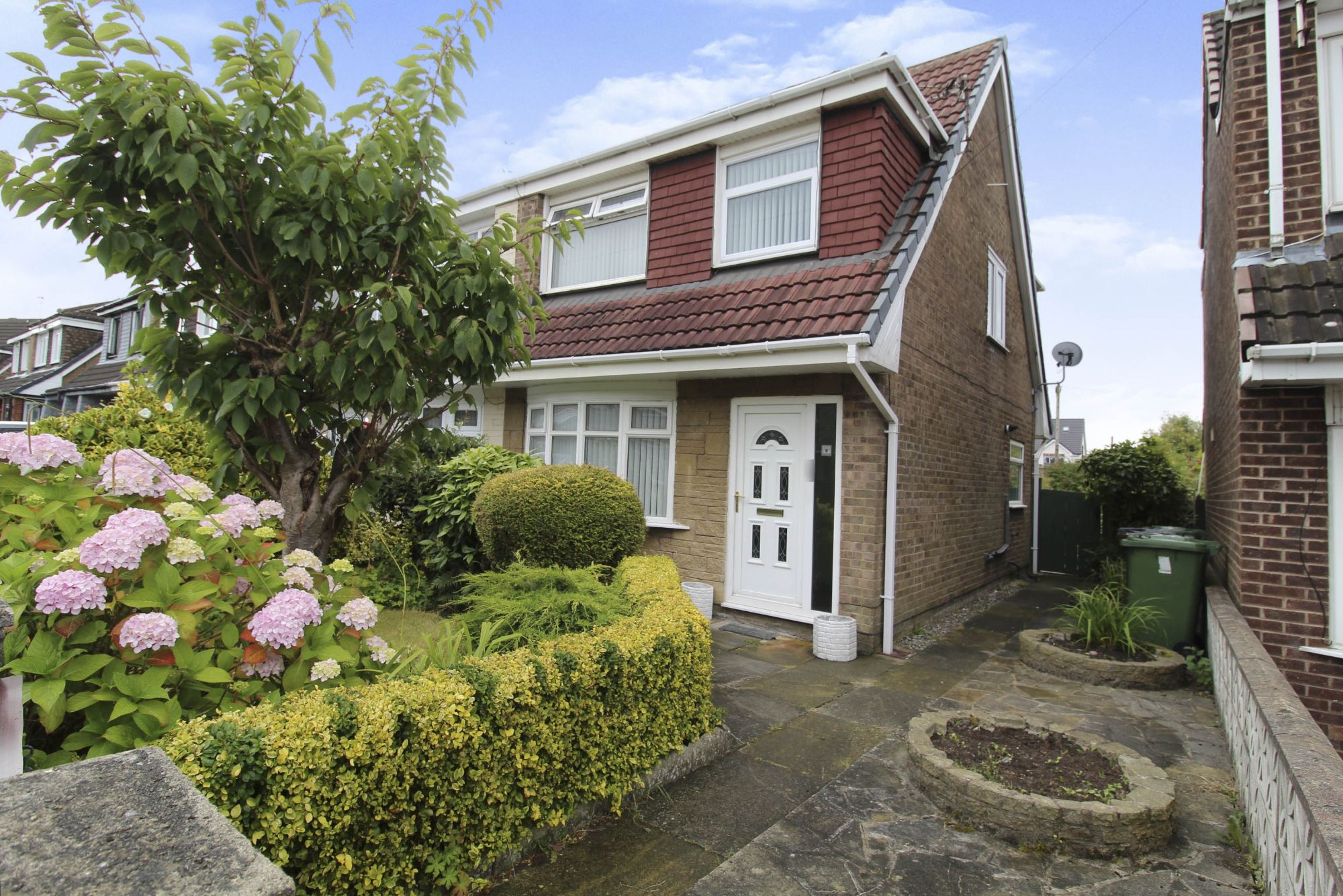 3 bed semidetached house for sale in Mersey Avenue, Maghull, Liverpool