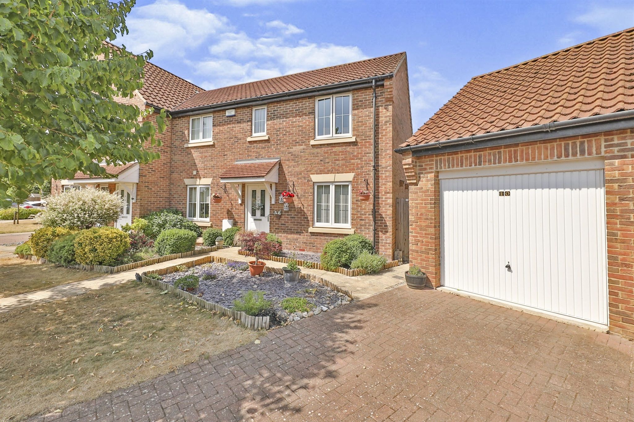 3 bed semidetached house for sale in Starlings' Way, Great Witchingham