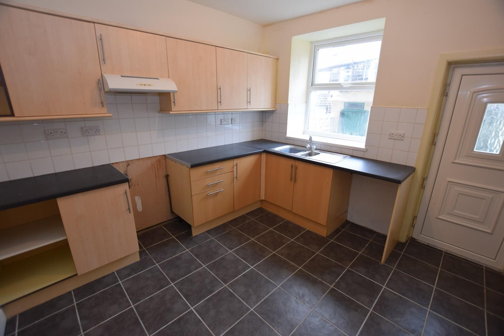 2 bed terraced house to rent in Midgley Street, Colne BB8 Zoopla