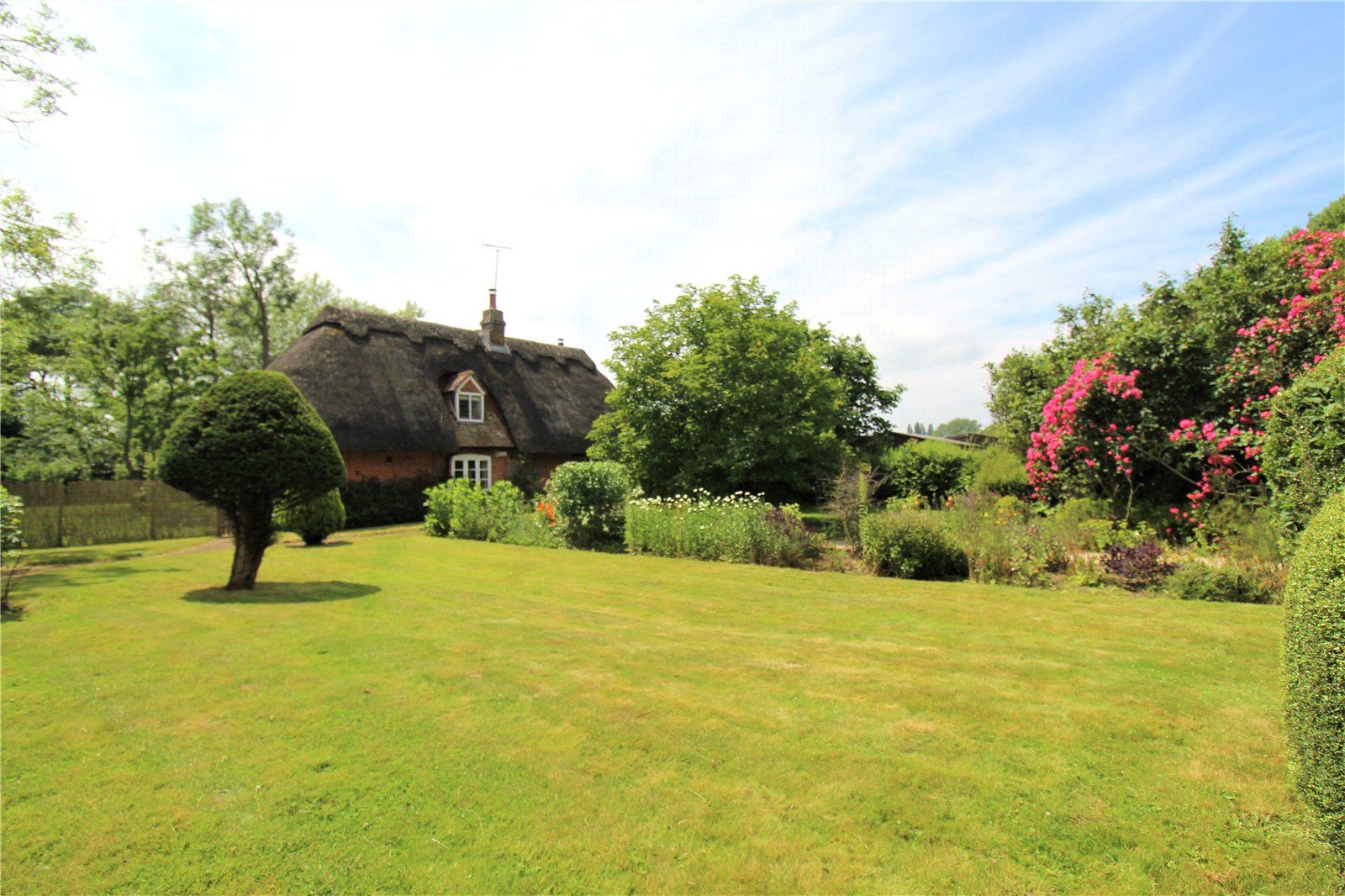 3 bed detached house for sale in Hook Road, North Warnborough, Hook