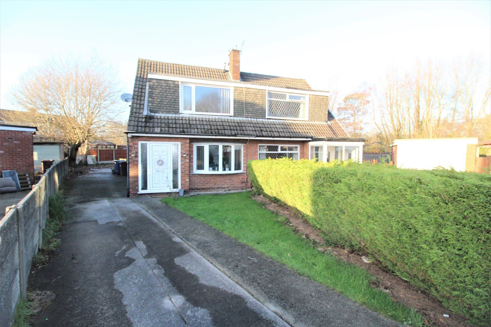 3 bed semidetached house for sale in Brennand Close, Bamber Bridge