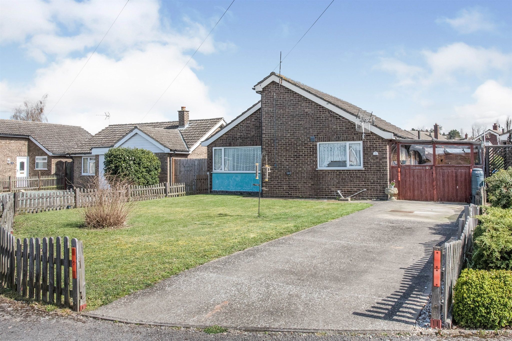 3 bed detached bungalow for sale in Sandgalls Drive, Lakenheath