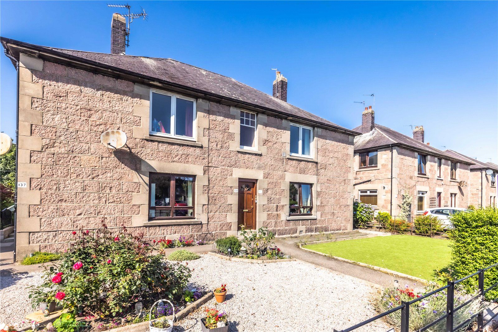 2 bed flat to rent in 141 Ruthrieston Circle, Aberdeen AB10 Zoopla
