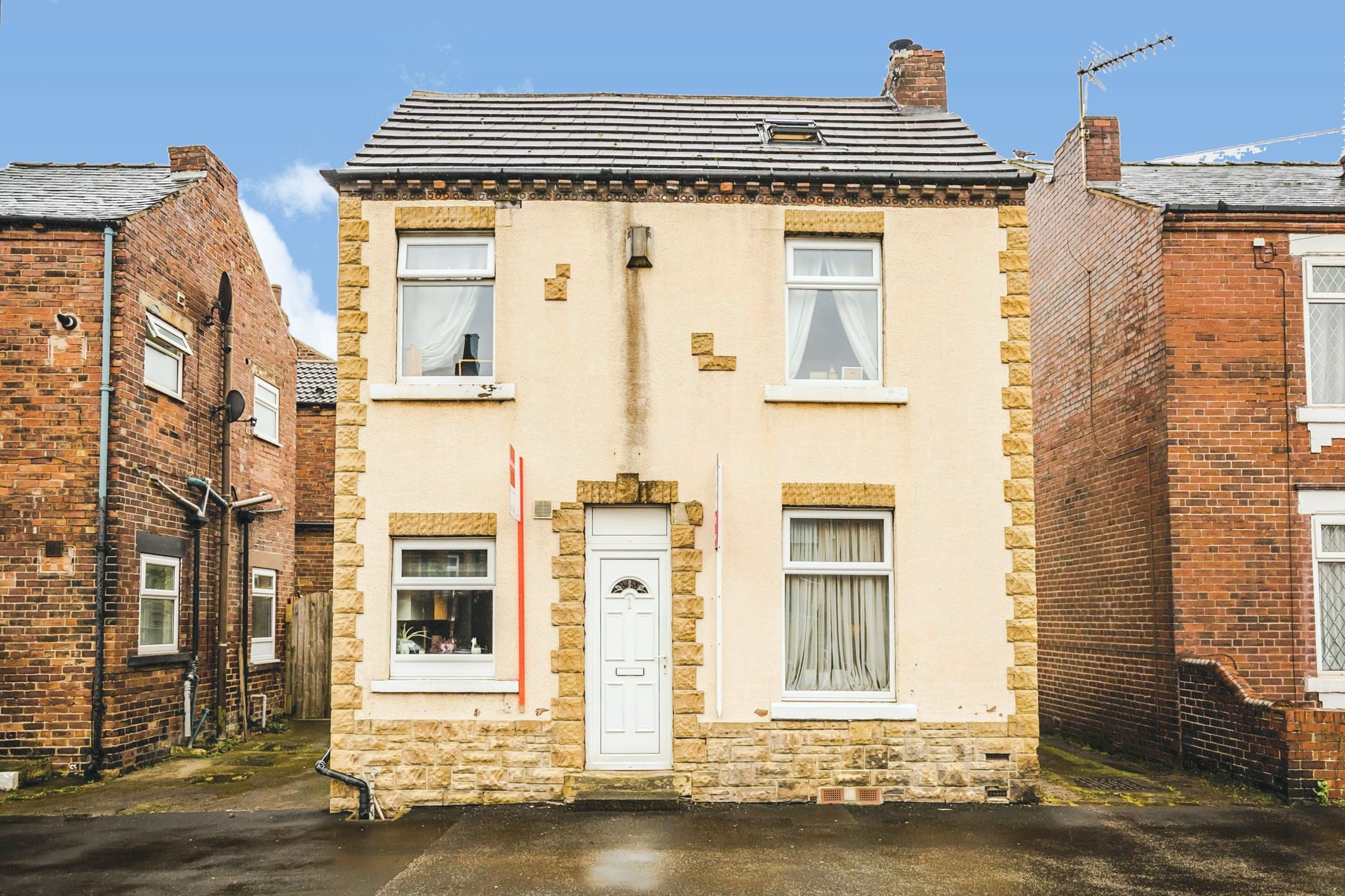 3 bed cottage for sale in Oakland Road, Wakefield, West Yorkshire WF1