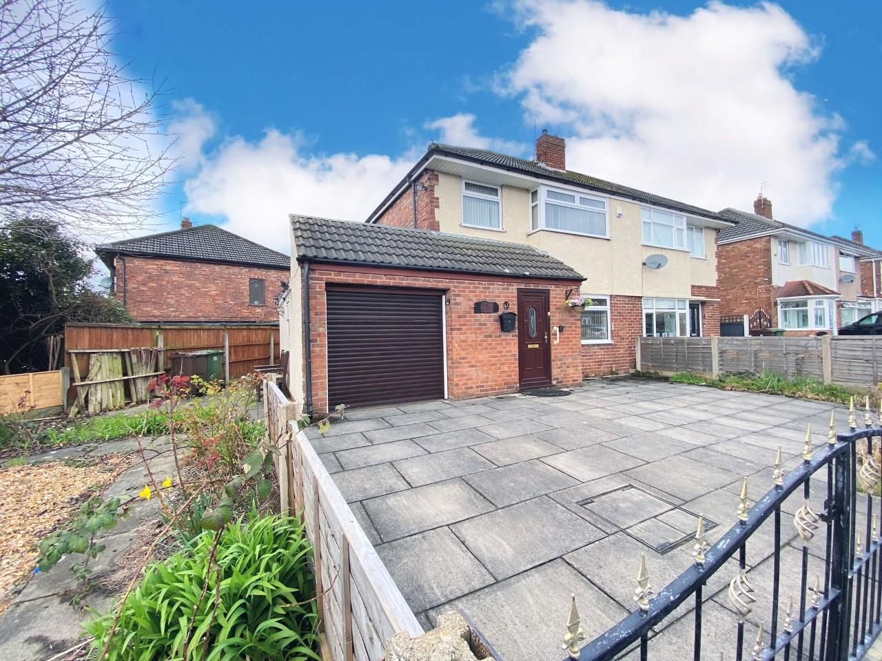 3 bed semidetached house for sale in Dunlop Drive, Melling, Liverpool