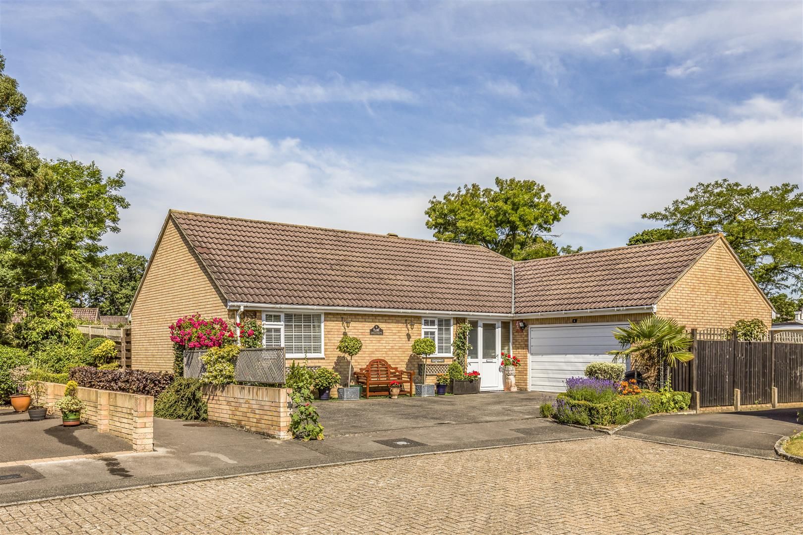 3 bed bungalow for sale in Shaves Lane, New Milton BH25 Zoopla
