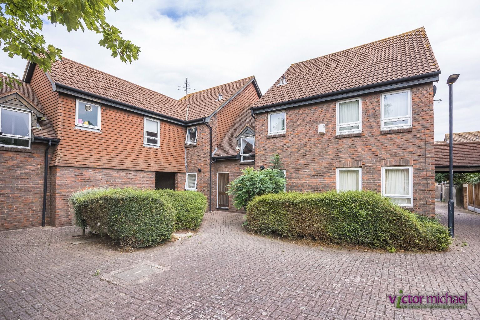 1 bed flat for sale in Harper Road, London, Greater London E6 Zoopla