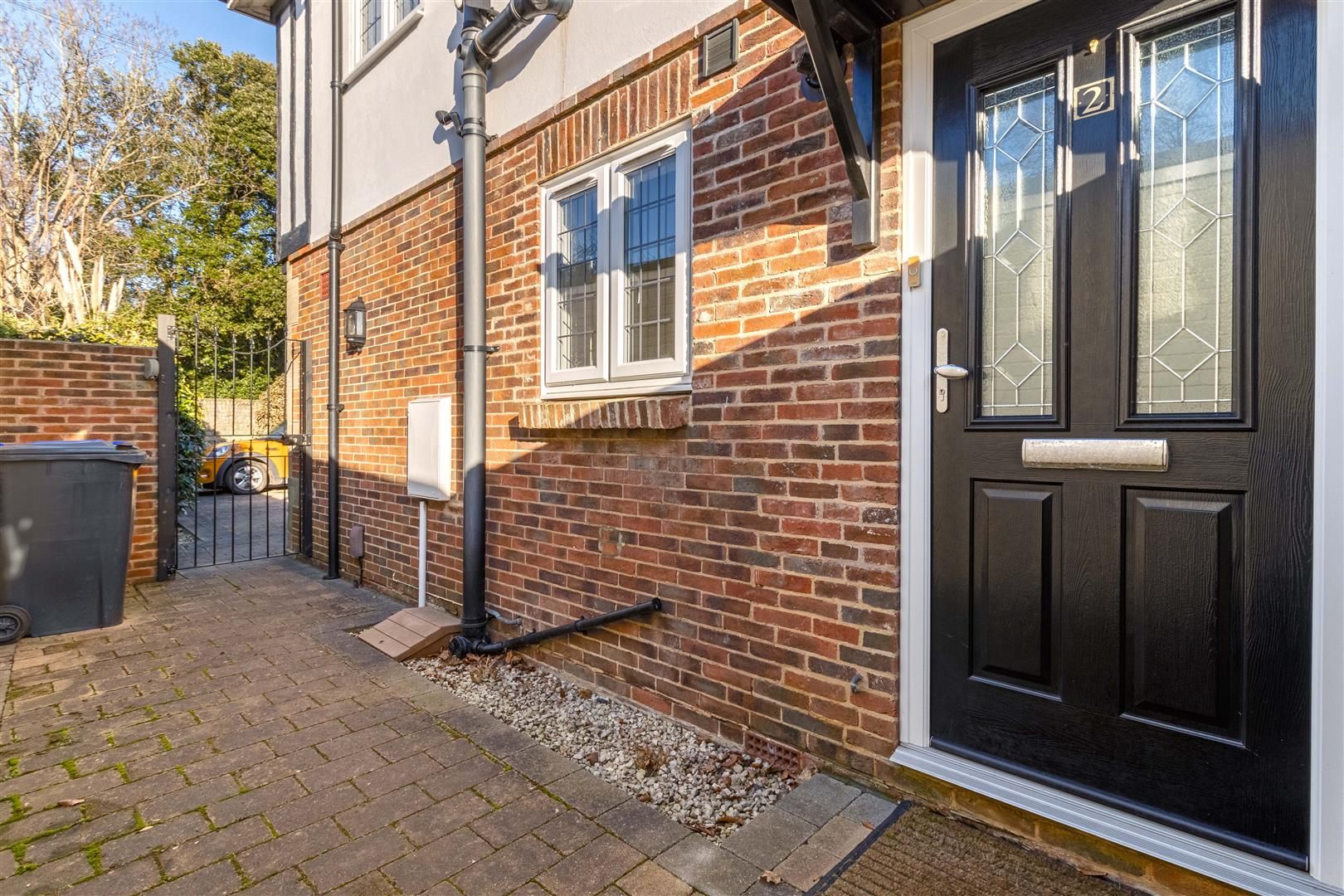 2 bed property to rent in Mill Road, Worthing BN11 Zoopla