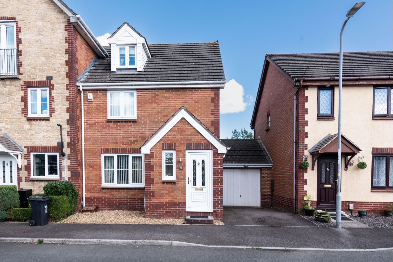 3 bed semidetached house for sale in Castell Coch Drive, Newport NP10