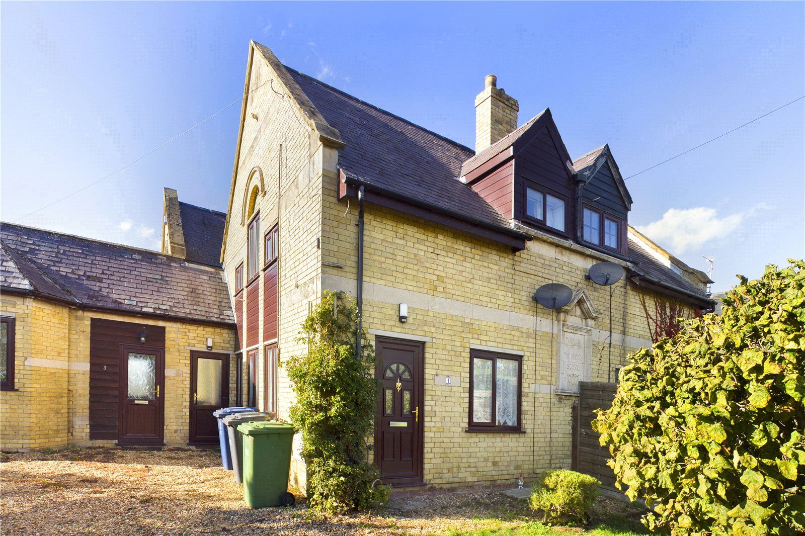 2 bed terraced house for sale in Ugg Mere Court Road, Ramsey Heights