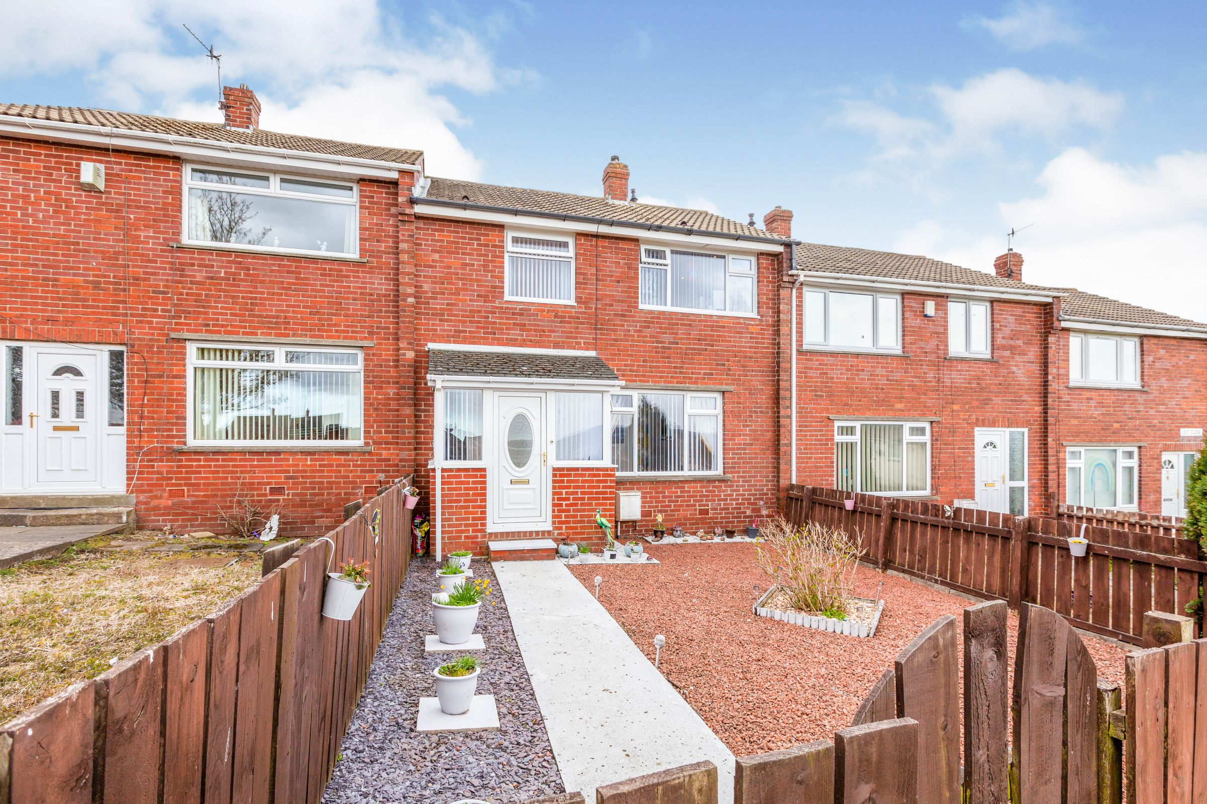 3 bed terraced house for sale in Lily Close, BlaydonOnTyne NE21 Zoopla