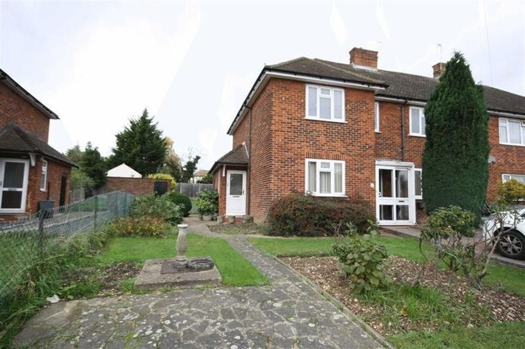 2 bed for sale in Finchingfield Avenue, Woodford Green, Essex IG8 Zoopla