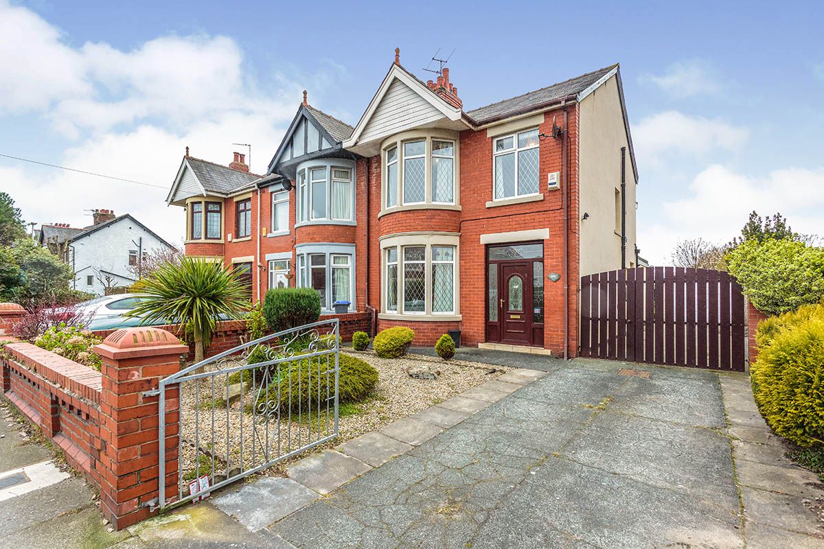 3 bed semidetached house for sale in St. Annes Road, Blackpool