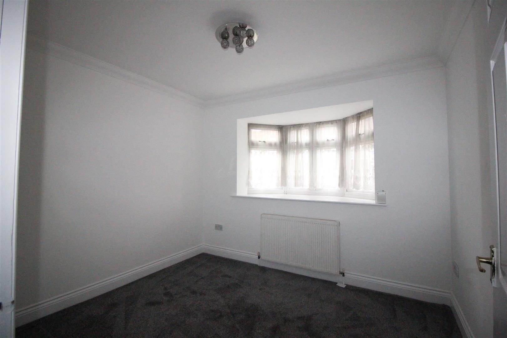 4 bed semidetached house for sale in Goodmayes Lane, Goodmayes, Ilford