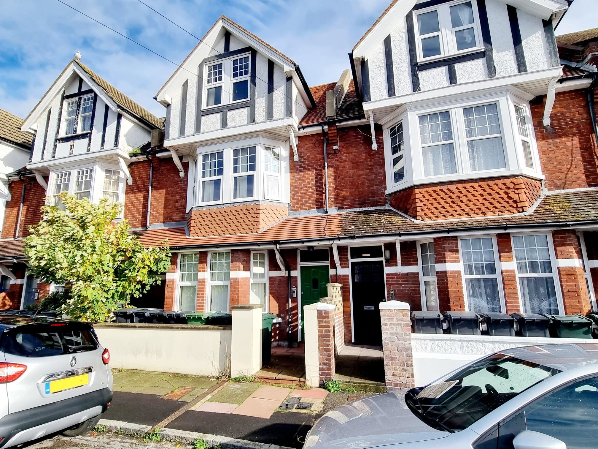 2 bed flat to rent in Latimer Road, Eastbourne BN22 Zoopla