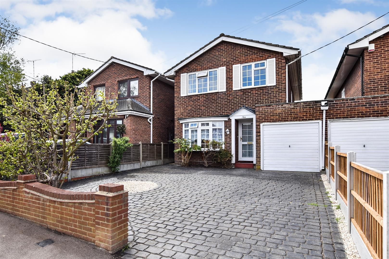 4 bed detached house for sale in Lansdowne Drive, Rayleigh SS6 Zoopla