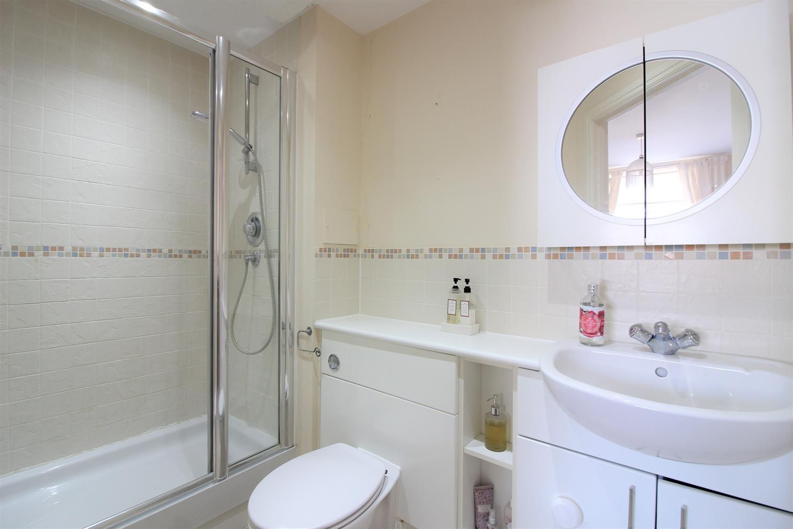 4 bed property for sale in Clifford Way, Maidstone ME16 Zoopla