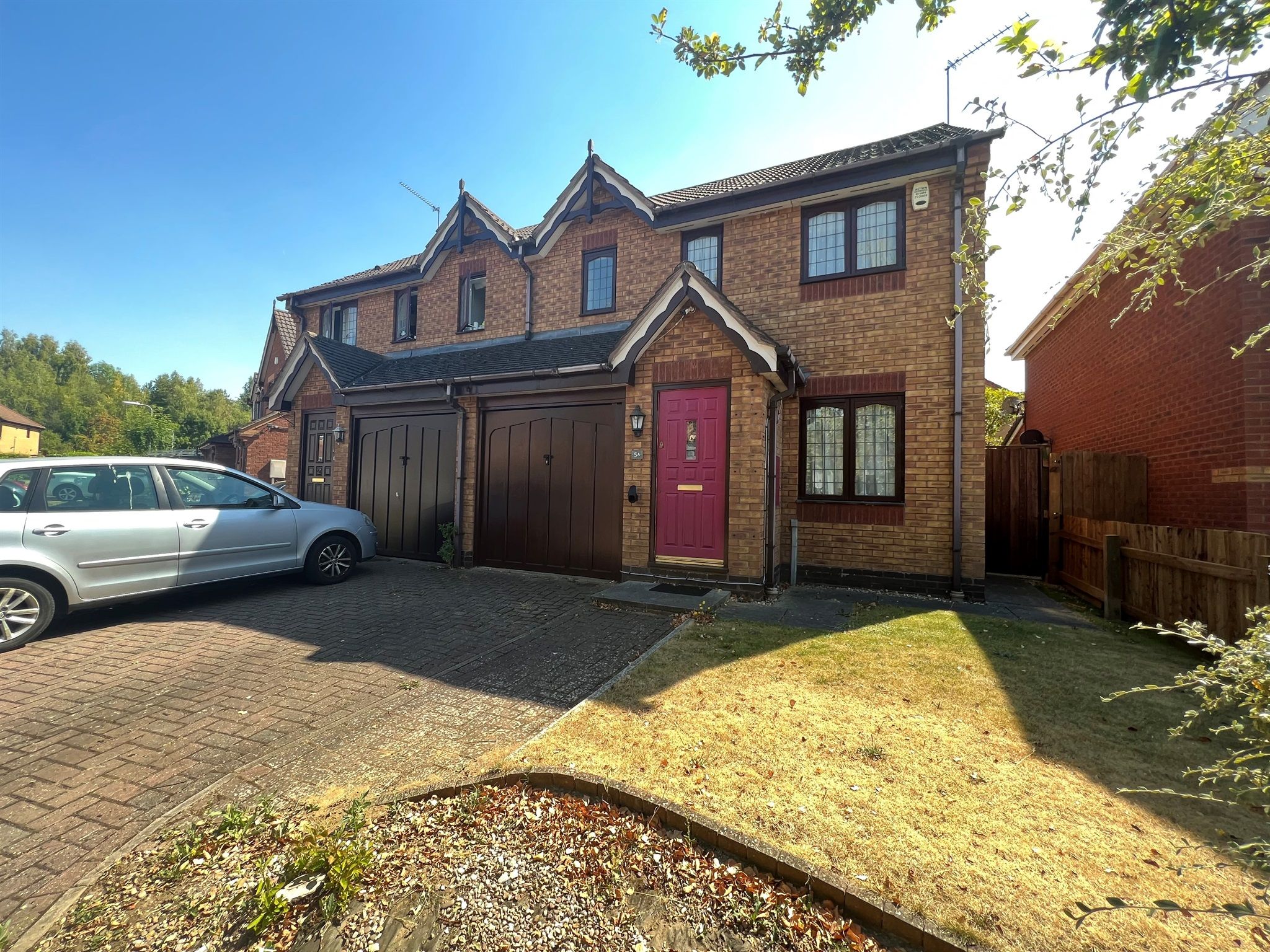 3 bed semidetached house for sale in Beacon Court, Northampton NN4