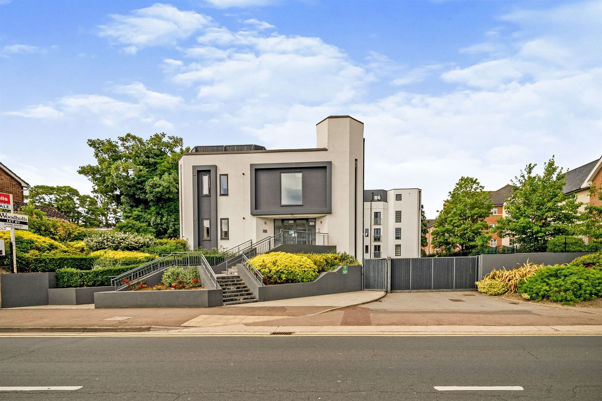 2 bed flat for sale in Walton Street, Aylesbury HP21 Zoopla