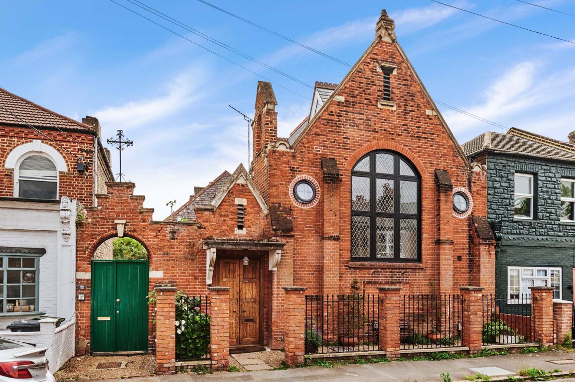 3 bed property for sale in Wellfield Road, London SW16 Zoopla